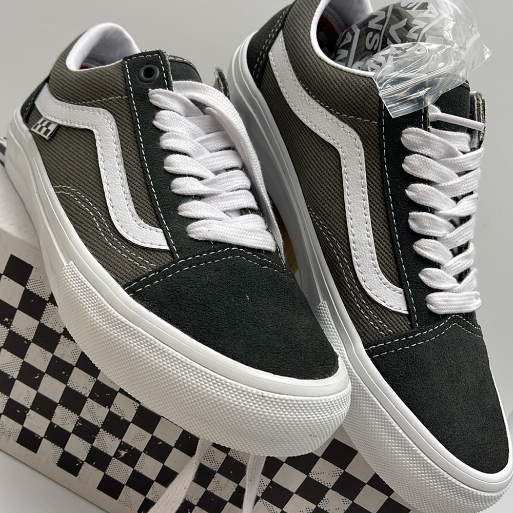 Vans WMNS Skate Old Skool 
Twill Grape Leaf
VN0A5FCB50K
SNEAKERS - Picture 7 of 16